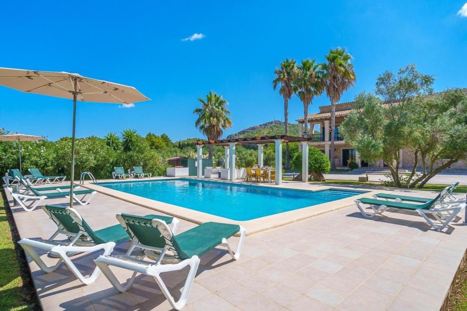 Holiday home Schoenes Mit Pool Fuer 10 Personen In Strandnaehe *