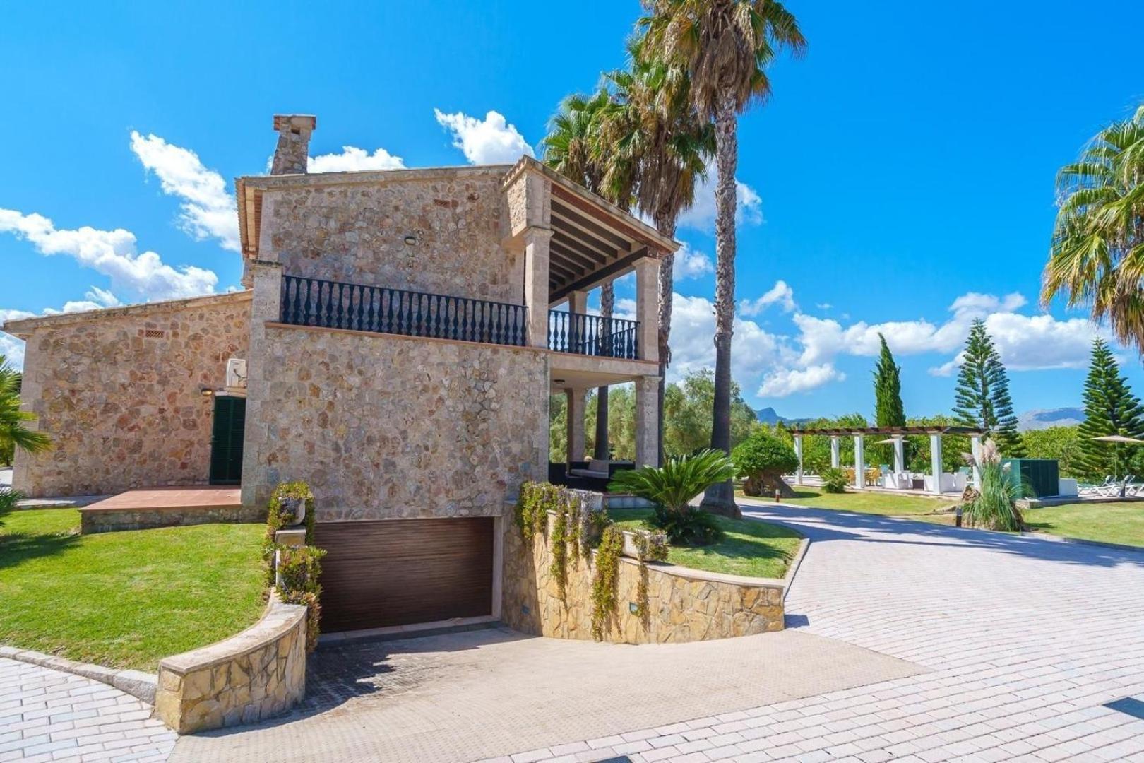 Schoenes Mit Pool Fuer 10 Personen In Strandnaehe Alcudia (Mallorca)