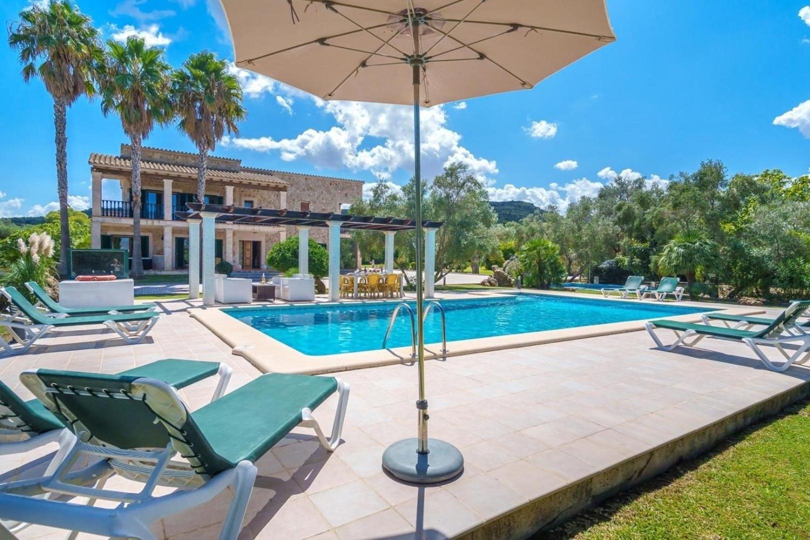 Schoenes Mit Pool Fuer 10 Personen In Strandnaehe * Alcudia (Mallorca)
