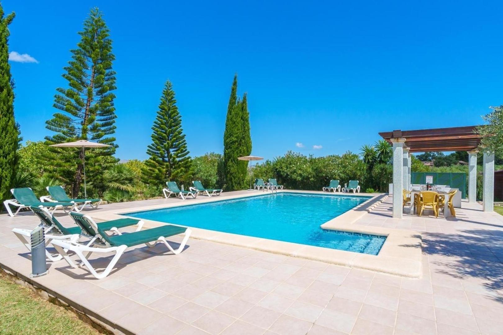 Schoenes Mit Pool Fuer 10 Personen In Strandnaehe Alcudia (Mallorca)