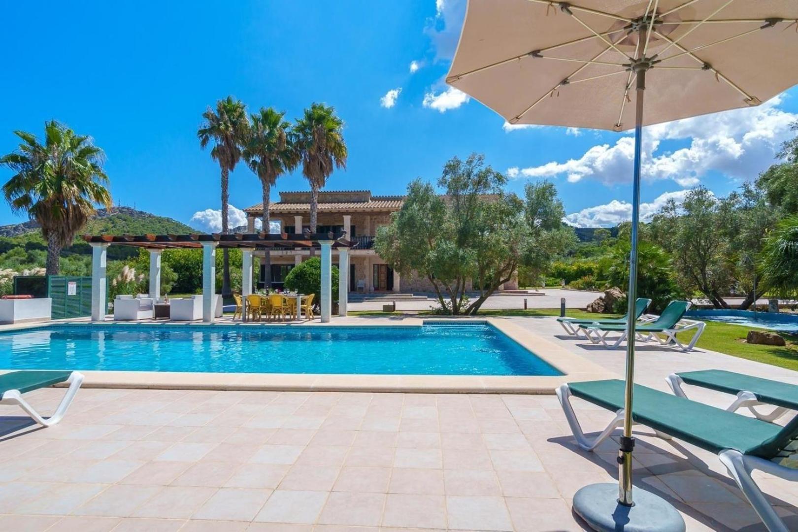 Schoenes Mit Pool Fuer 10 Personen In Strandnaehe Alcudia (Mallorca)